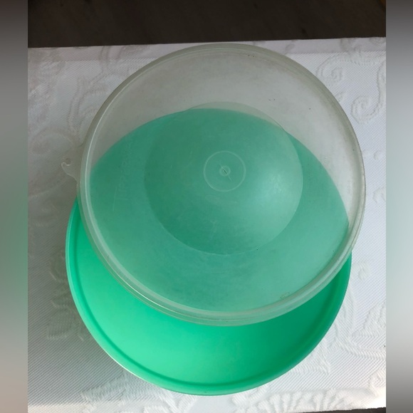 Vintage 1970’s Crisp-It Tupperware Green Container - Picture 4 of 6